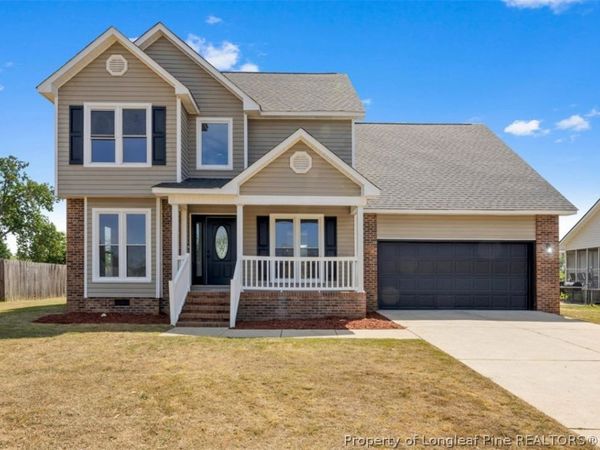 4818 Deer Lakes Road , Fayetteville, NC 28311