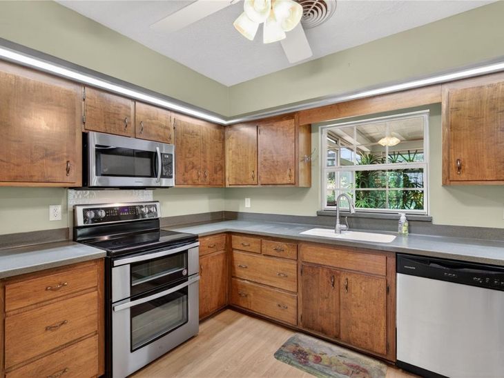 1945 Normandy Drive, Mount Dora, FL 32757
