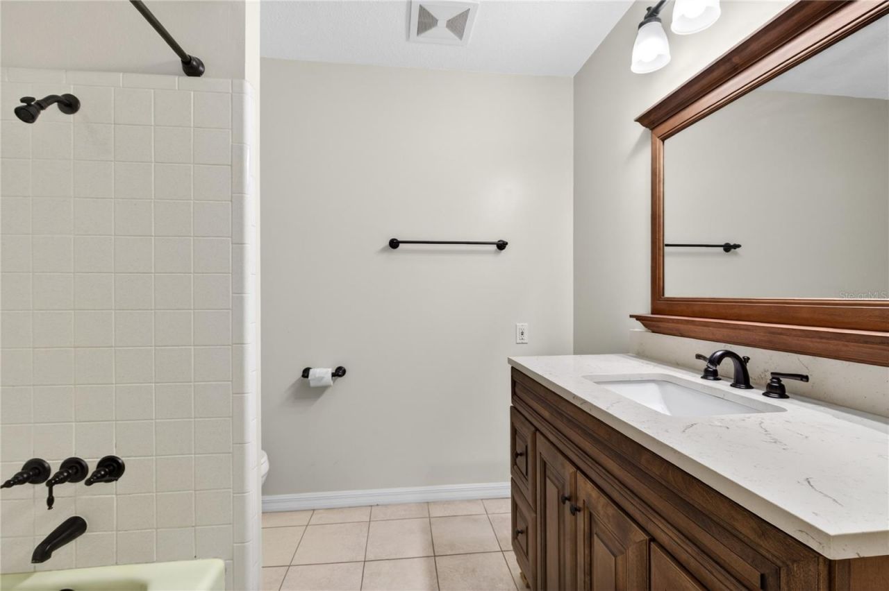 1945 Normandy Drive , Mount Dora, FL 32757 Photo