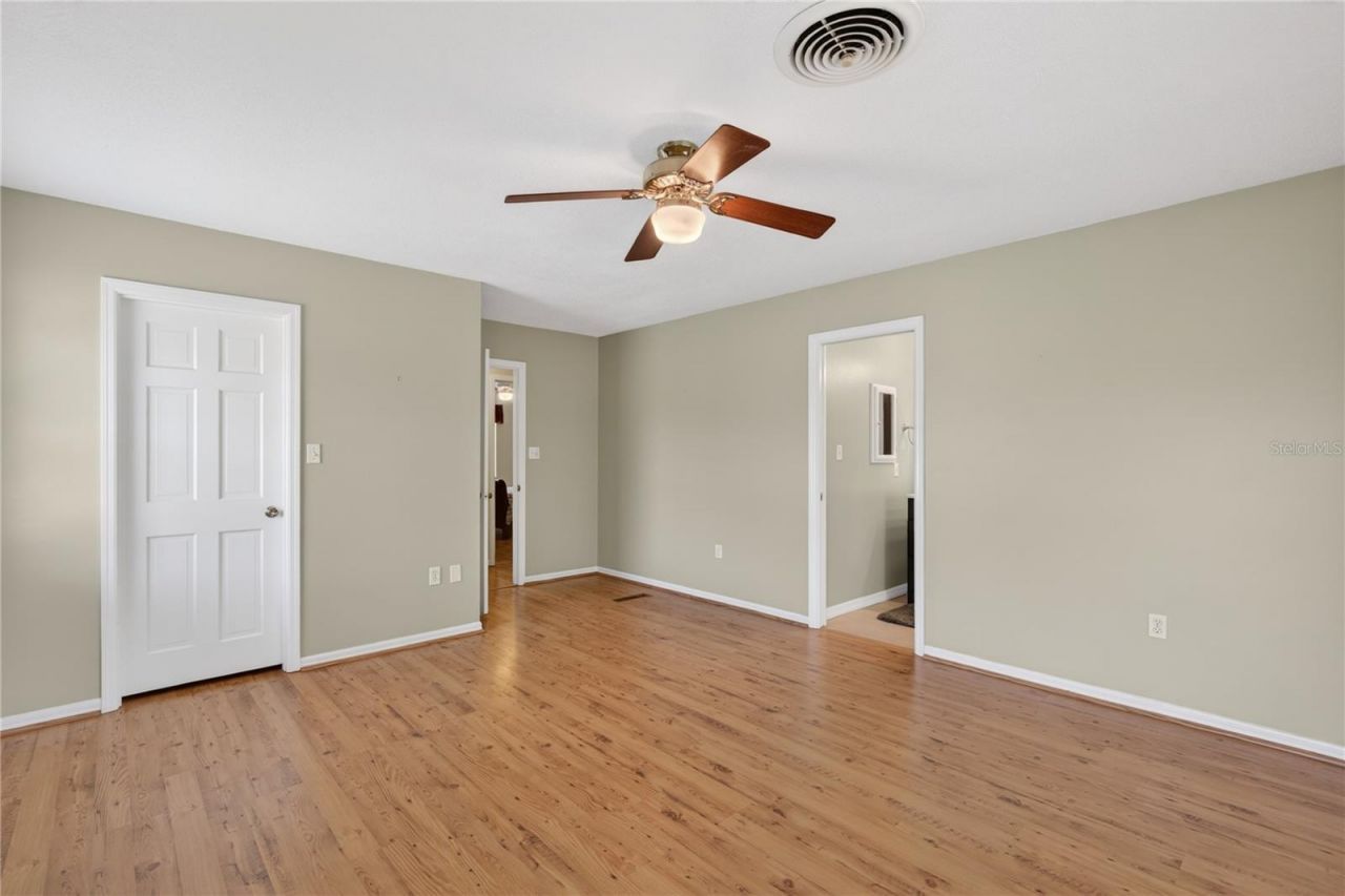 1945 Normandy Drive , Mount Dora, FL 32757 Photo