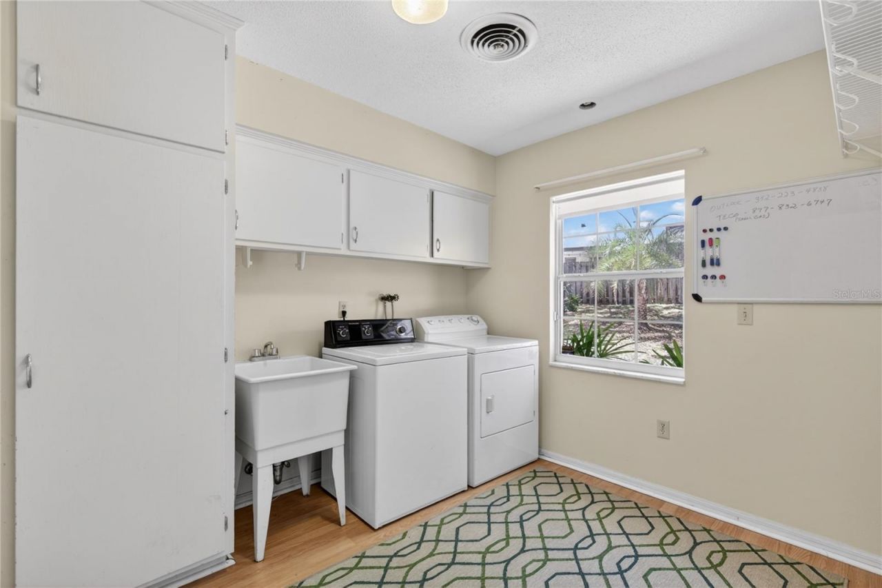 1945 Normandy Drive , Mount Dora, FL 32757 Photo