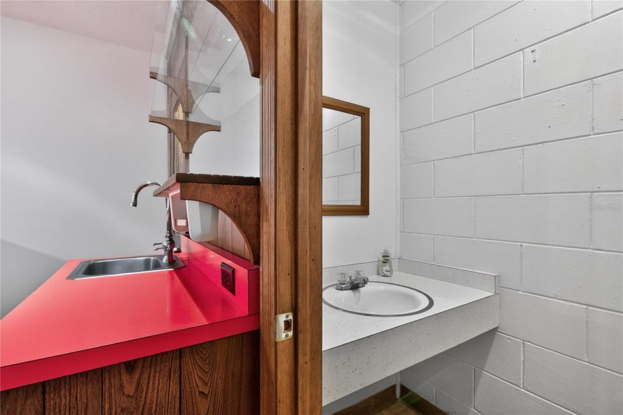 1945 Normandy Drive , Mount Dora, FL 32757 Photo