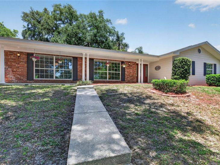 1945 Normandy Drive, Mount Dora, FL 32757