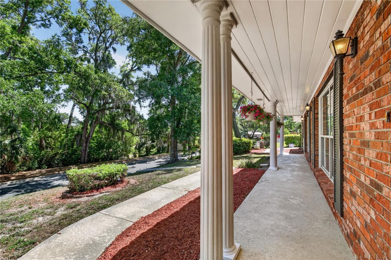 1945 Normandy Drive , Mount Dora, FL 32757 Photo