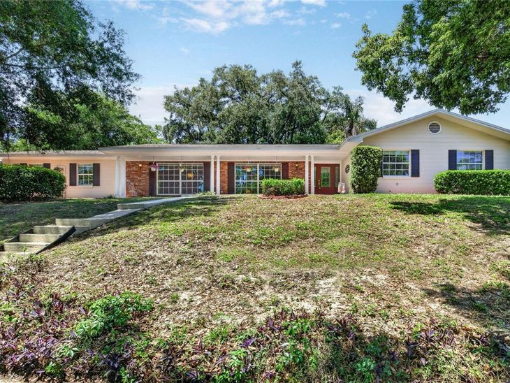 1945 Normandy Drive, Mount Dora, FL 32757