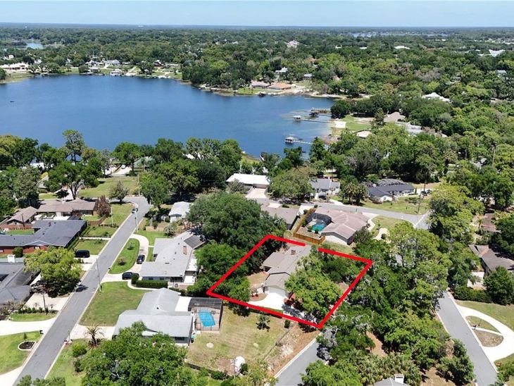1945 Normandy Drive, Mount Dora, FL 32757