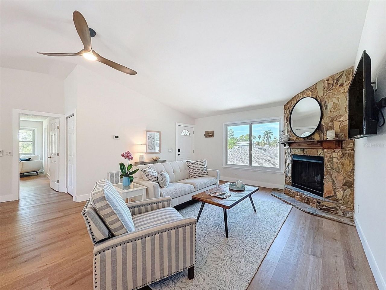 1899 Shore Acres Boulevard Ne, Saint Petersburg, FL 33703 Photo