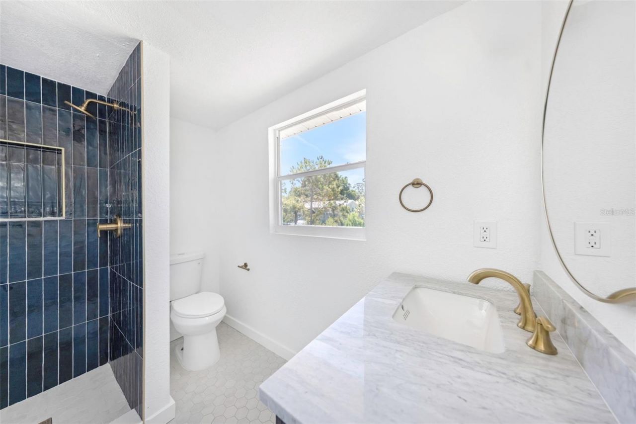 653 64th Avenue S, Saint Petersburg, FL 33705 Photo