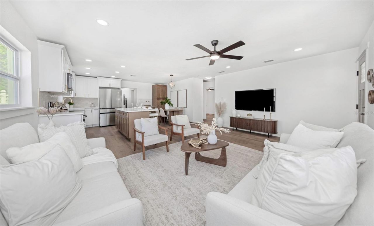 653 64th Avenue S, Saint Petersburg, FL 33705 Photo