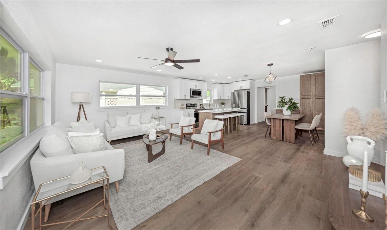 653 64th Avenue S, Saint Petersburg, FL 33705 Photo
