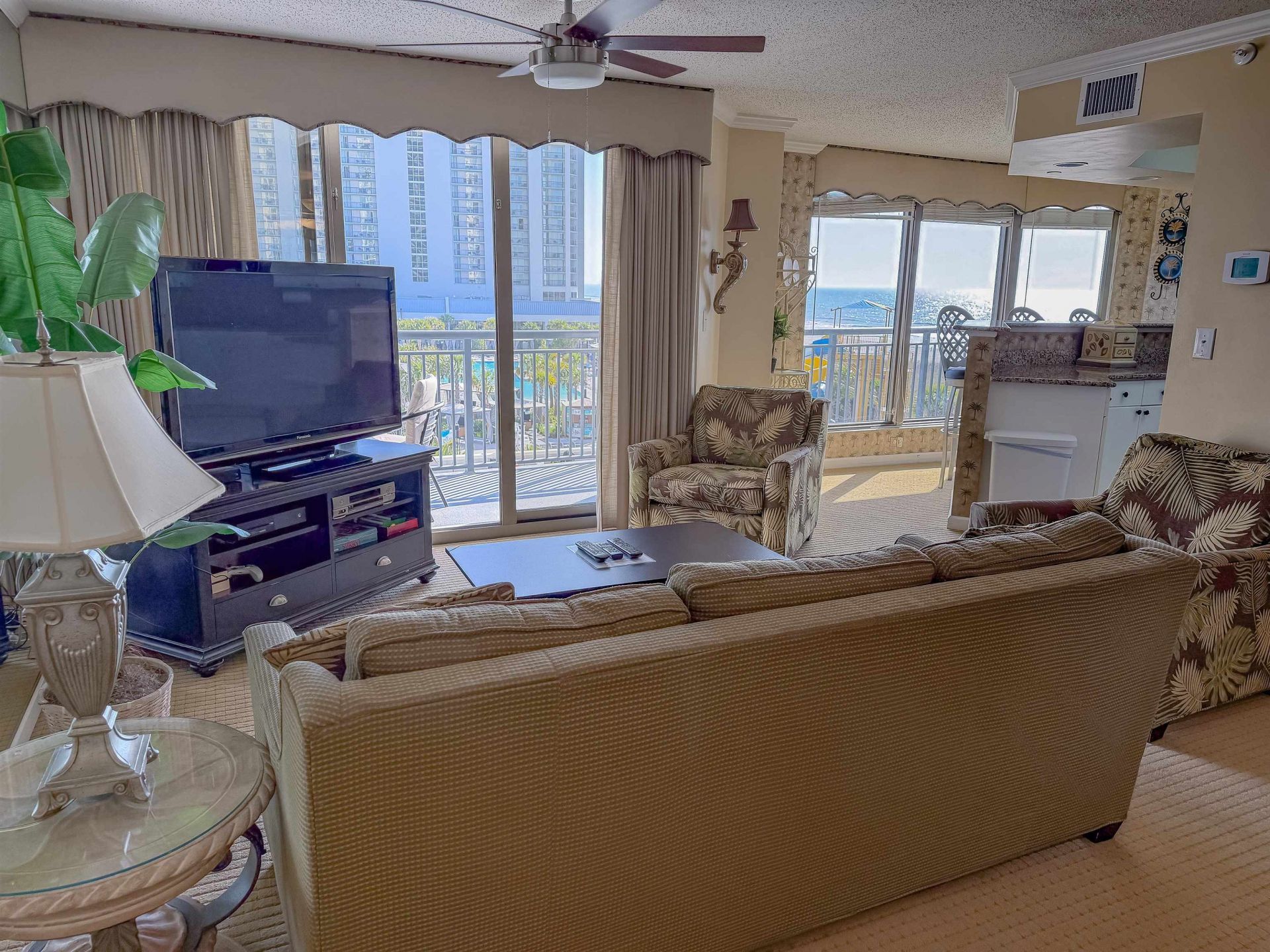 8560 Queensway Blvd.  Photo 10