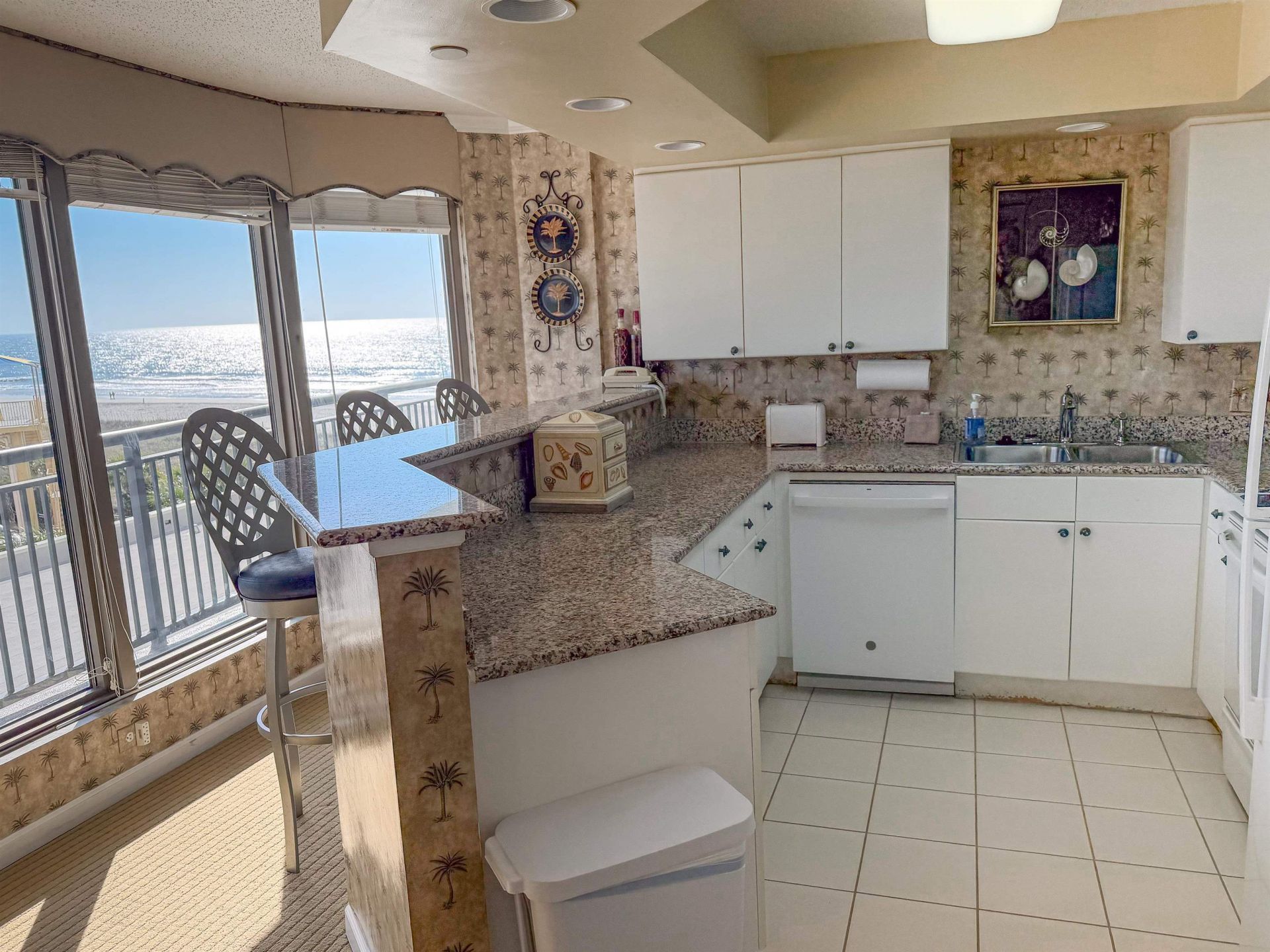 8560 Queensway Blvd.  Photo 14