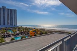 8560 Queensway Blvd.  photo 4