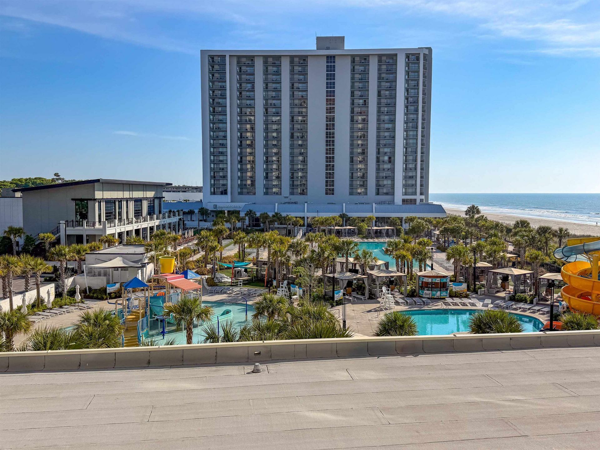 8560 Queensway Blvd.  Photo 4