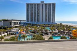 8560 Queensway Blvd.  photo 4