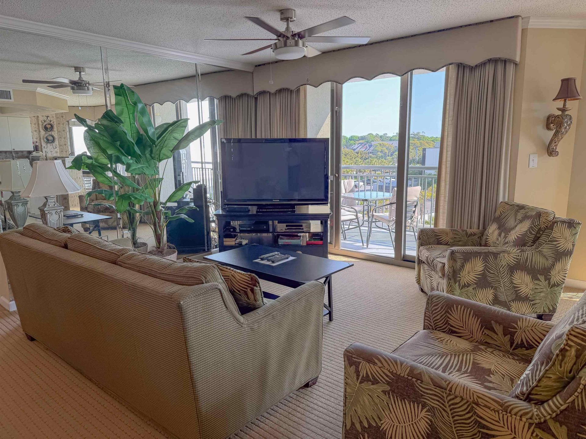 8560 Queensway Blvd.  Photo 8