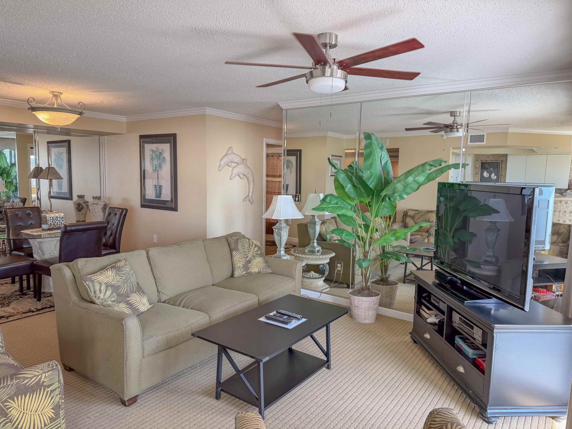 8560 Queensway Blvd.  Photo 8