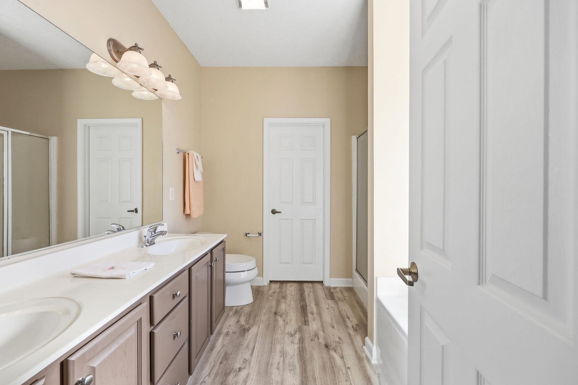 425 Cypress View Ave.  Photo 13