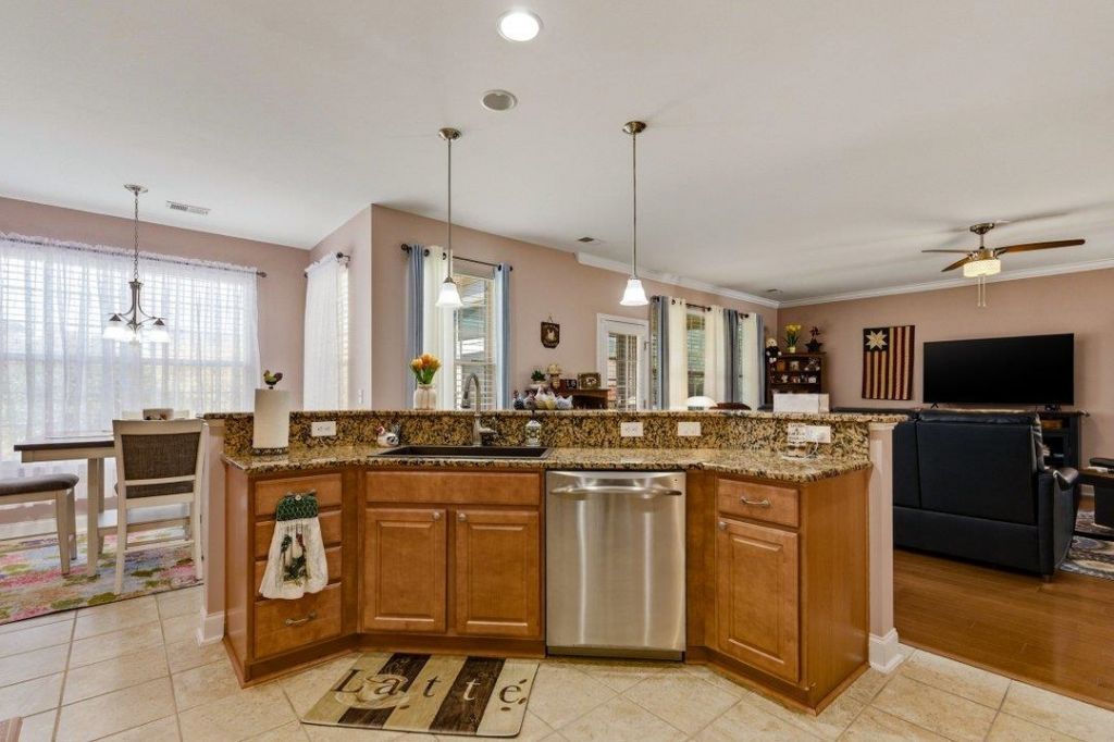 504 Oak Pond Ct.  Photo 15