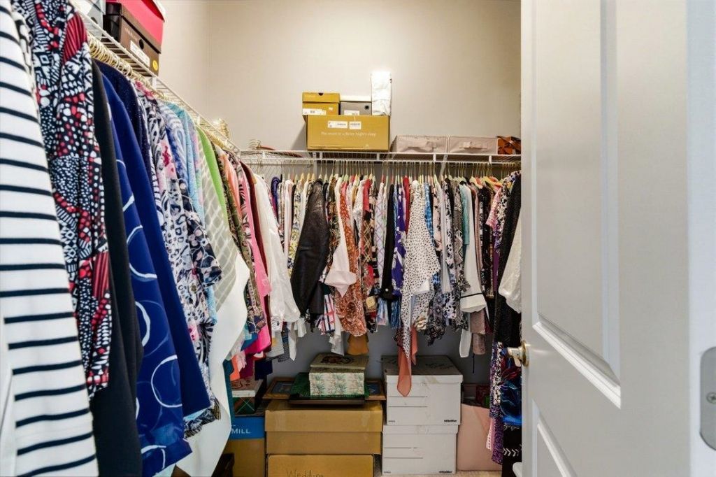 504 Oak Pond Ct.  Photo 20