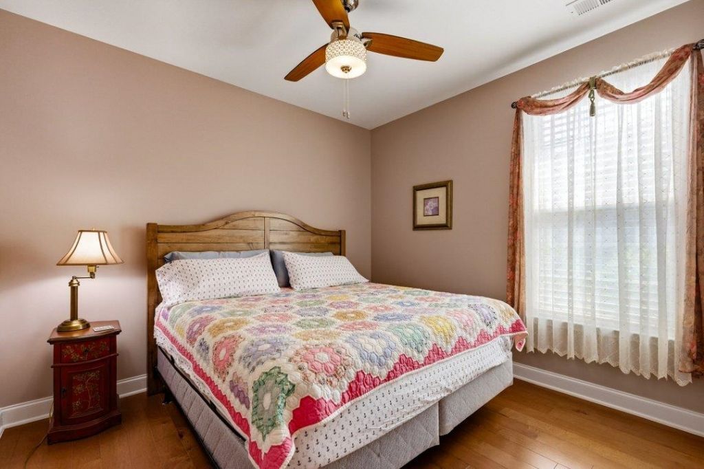 504 Oak Pond Ct.  Photo 24