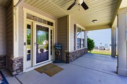 504 Oak Pond Ct.  photo 4