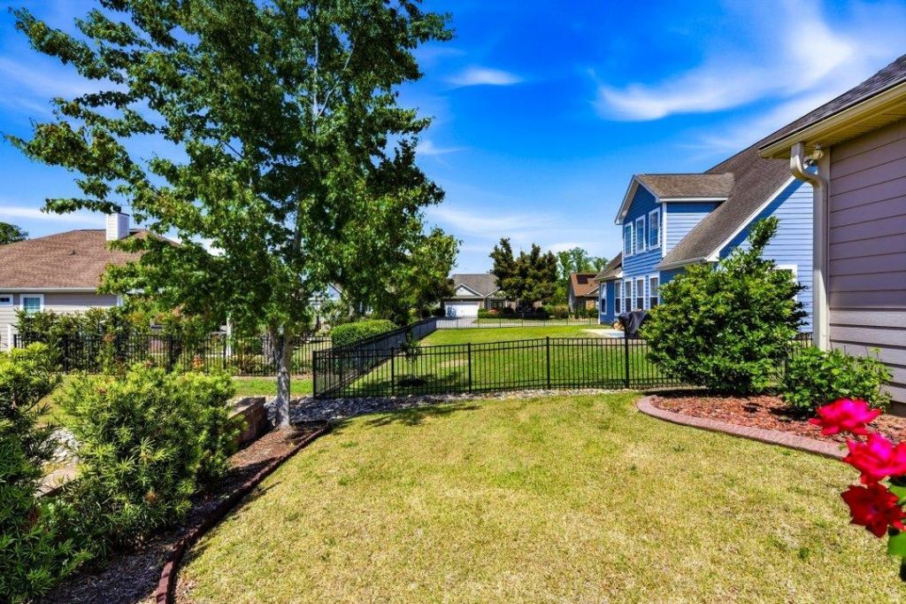 504 Oak Pond Ct.  Photo 33