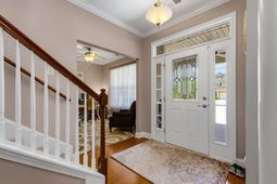 504 Oak Pond Ct.  photo 4
