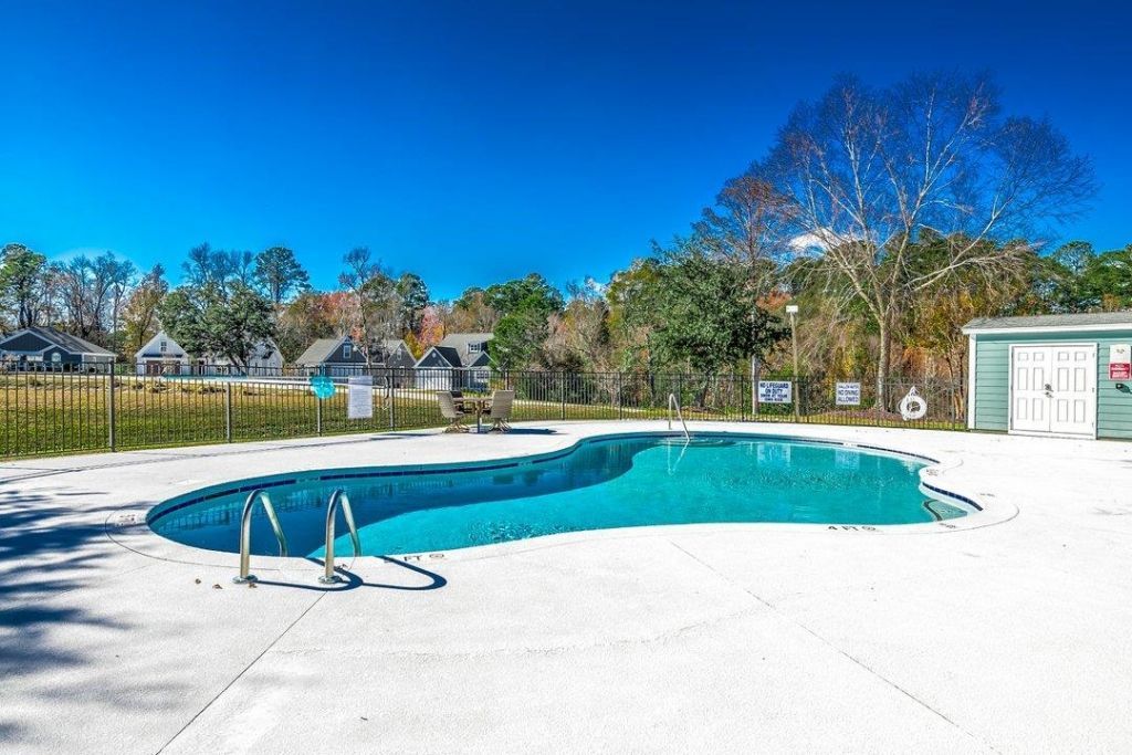 504 Oak Pond Ct.  Photo 44