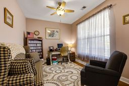 504 Oak Pond Ct.  photo 4