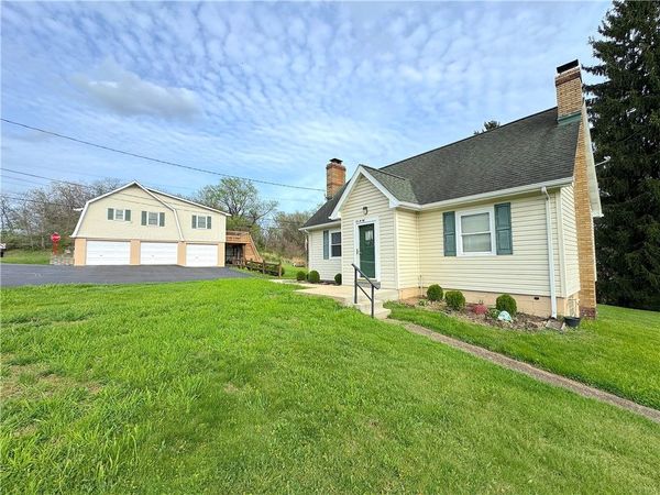 7 W Pine St , Delmont, PA 15626