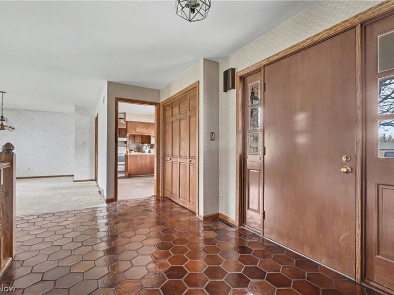 8625 Four Seasons Trail , Poland, OH 44514 Photo 5