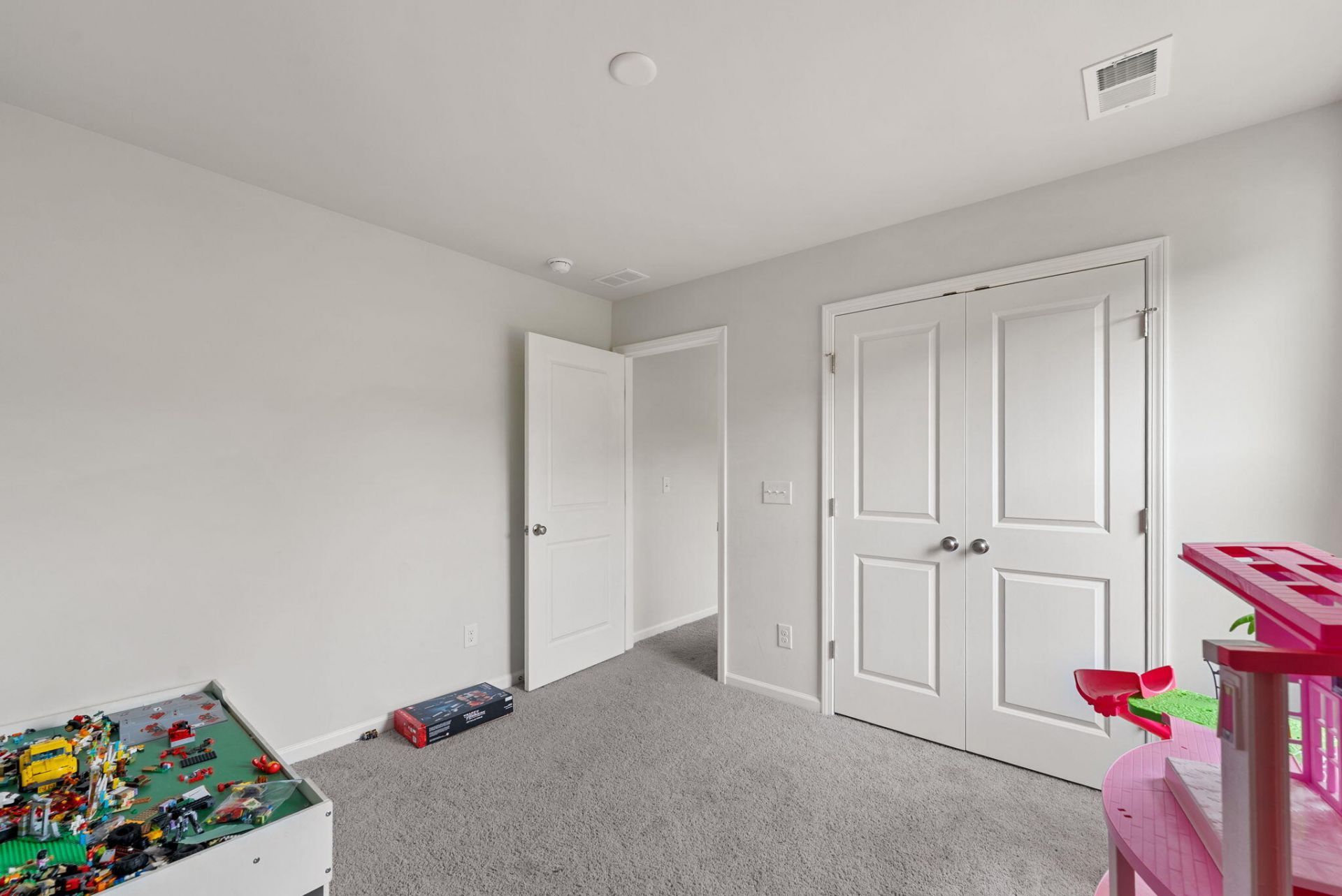 212 Torslanda Lane Photo 20