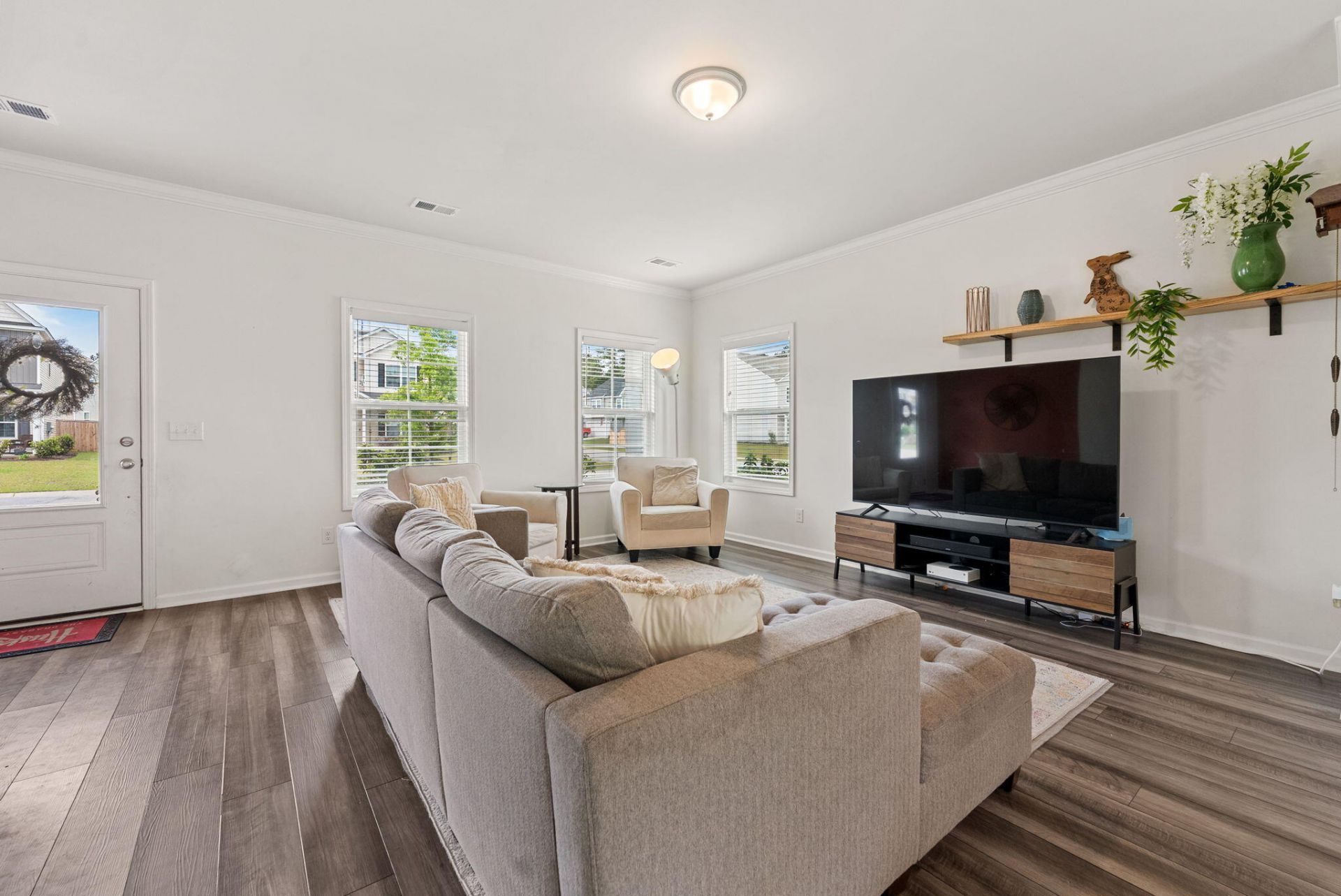 212 Torslanda Lane Photo 7