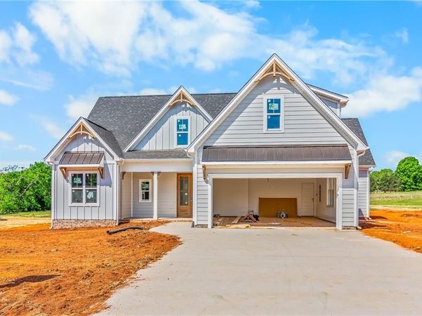 184 Armsworthy Road , Advance, NC 27006