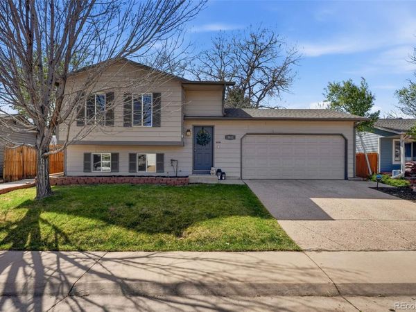 8661 W Star Circle, Littleton, CO 80128