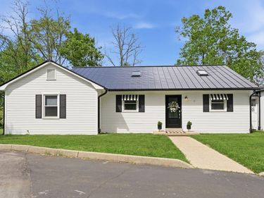 237 Rose Hill Avenue , Versailles, KY 40383