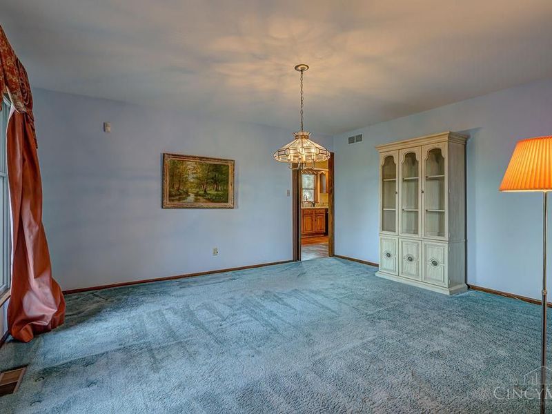 6215 Daleview Road, Cincinnati, OH 45247 Photo 8