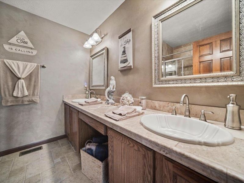 7858 Astra Circle , Reynoldsburg, OH 43068 Photo 48