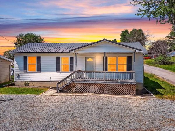 941 S Maine Avenue , Wellston, OH 45692