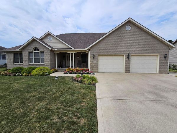 1123 Hillcrest Drive , Bucyrus, OH 44820
