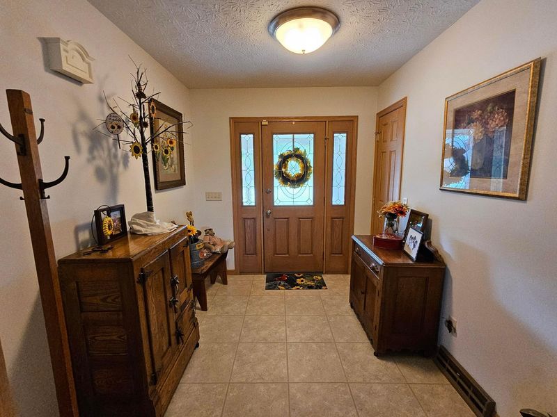 1123 Hillcrest Drive , Bucyrus, OH 44820 Photo 4