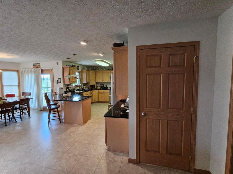 1123 Hillcrest Drive , Bucyrus, OH 44820 Photo 9