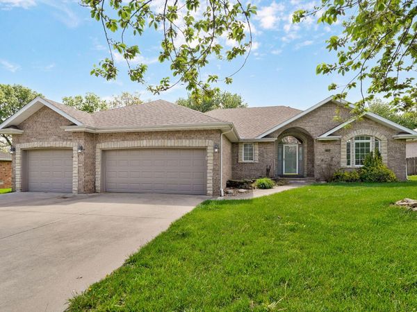 2765 S Marlborough Avenue , Springfield, MO 65807