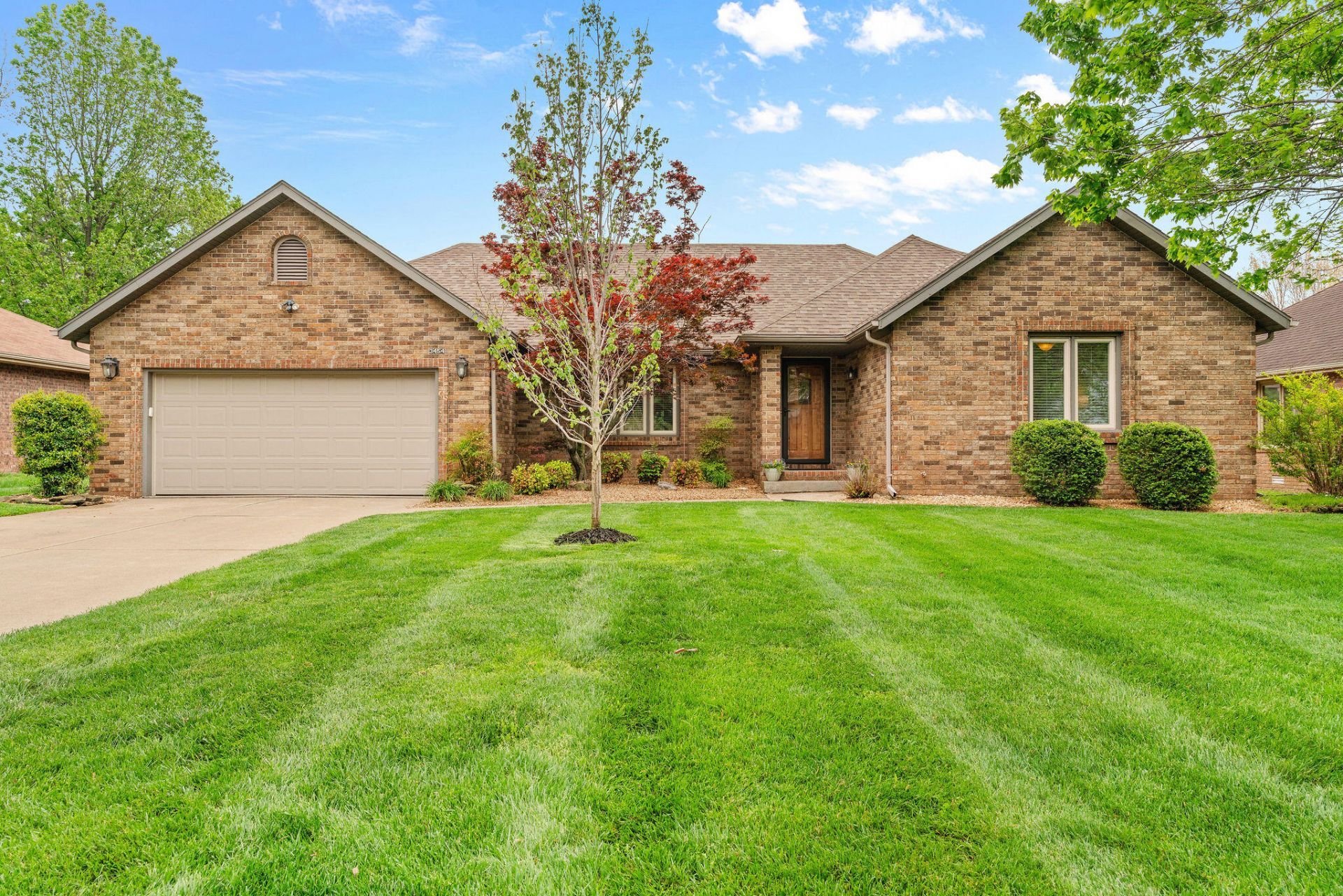 3454 S Bellhurst Avenue, Springfield, MO 65804 Main Photo