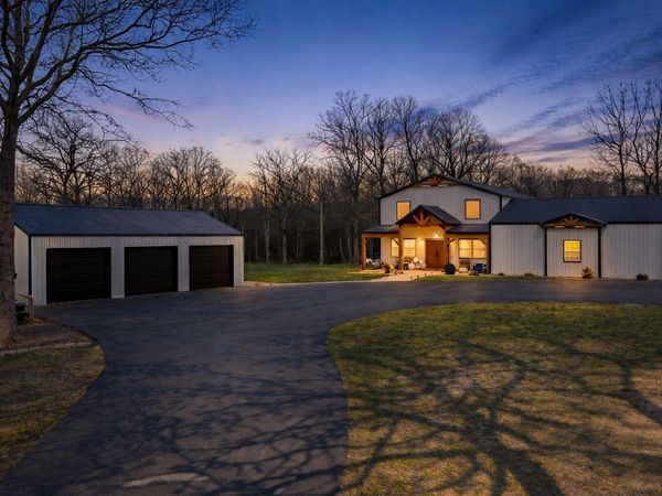 4696 Highway H , Halfway, MO 65663