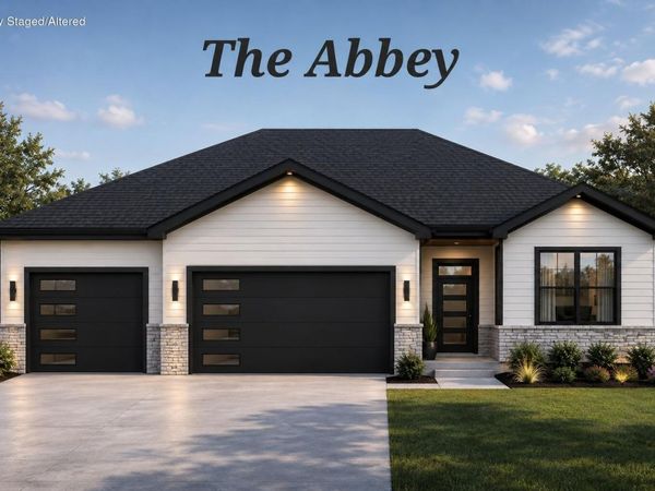 607 N Acacia Avenue, Clever, MO 65631