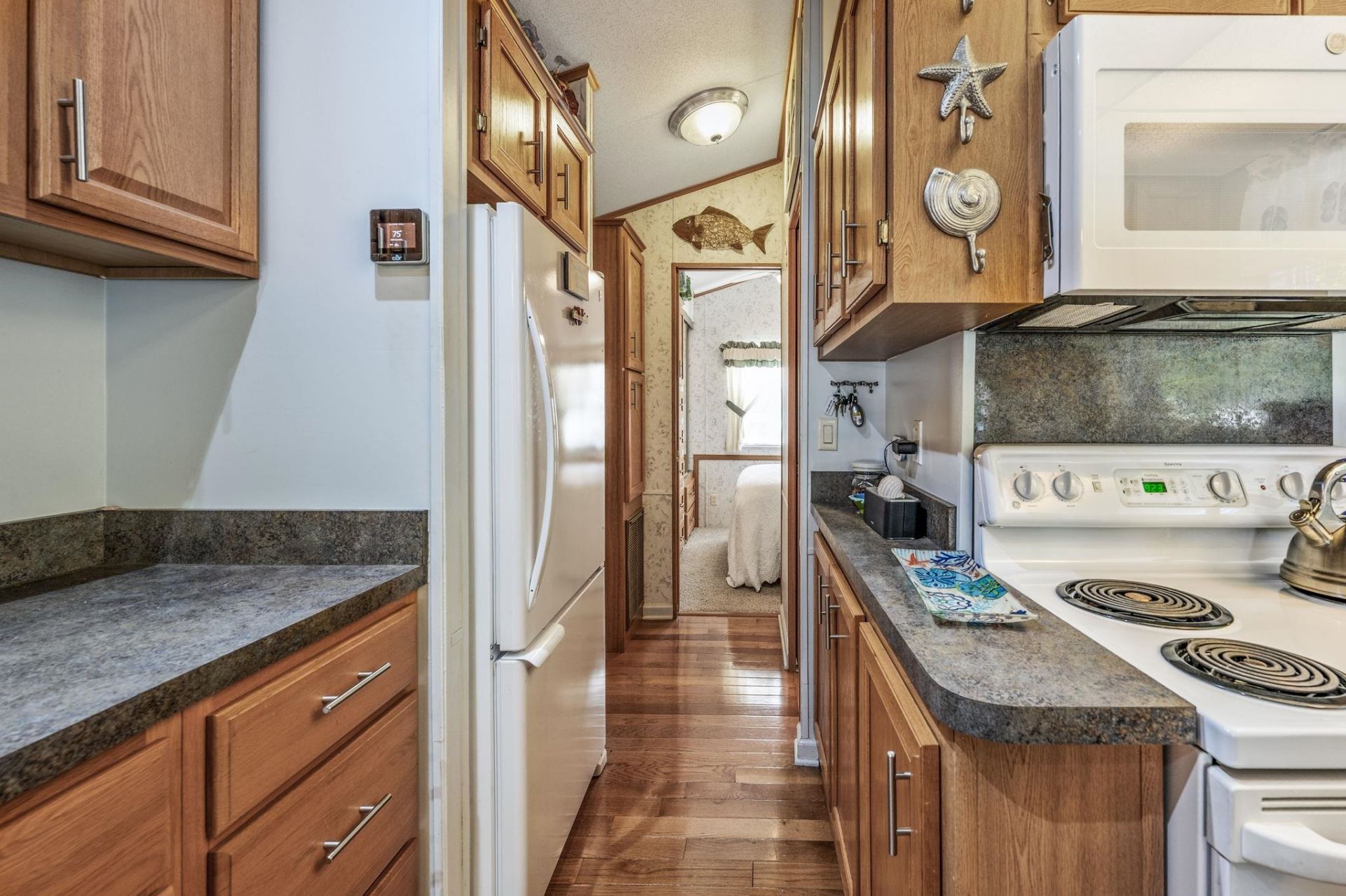 5400 Little River Neck Rd. Photo 11