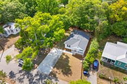 2620 Stark Lane photo 4