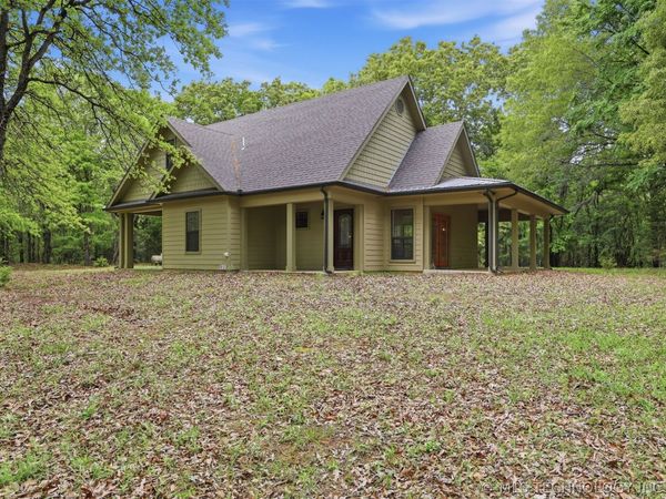 900 W Hardesty Road , Caddo, OK 74729